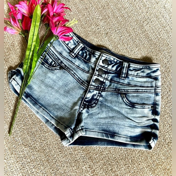 Rue21 Acid Wash High Waist Denim Short - Size 0 - Picture 1 of 5